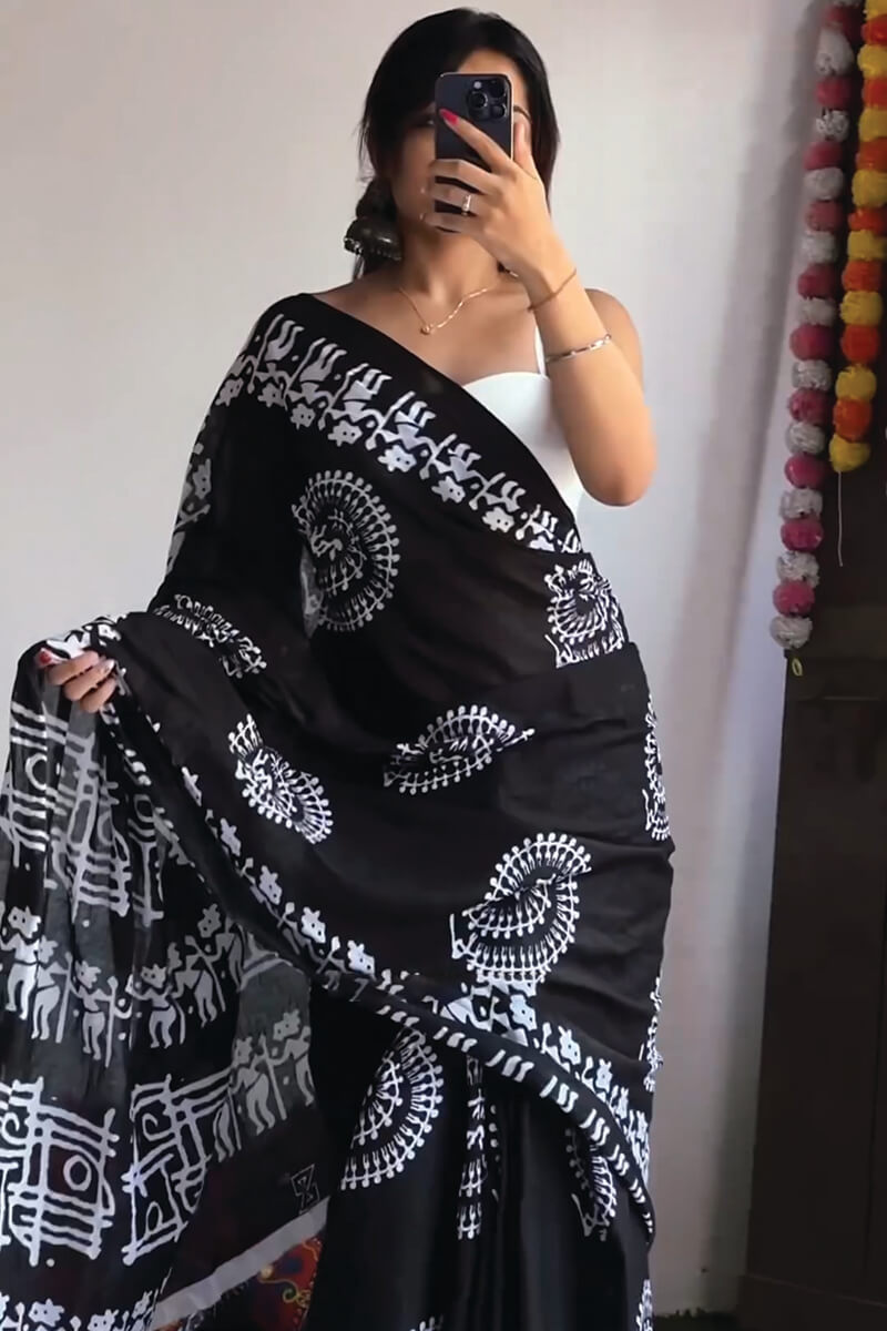 Flamboyant 1-Minute Ready To Wear Black Cotton Saree