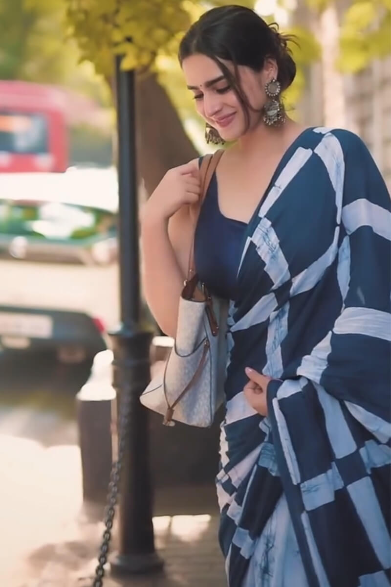 Aplomb 1 Minute Ready To Wear Blue Mul Cotton Digital Printed Saree With Pocket