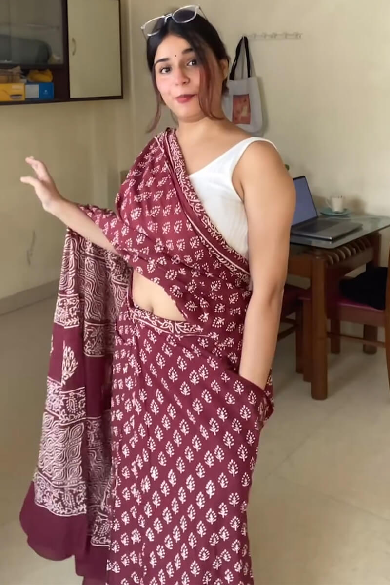 Ailurophile 1 Minute Ready To Wear Wine Mul Cotton Digital Printed Saree With Pocket