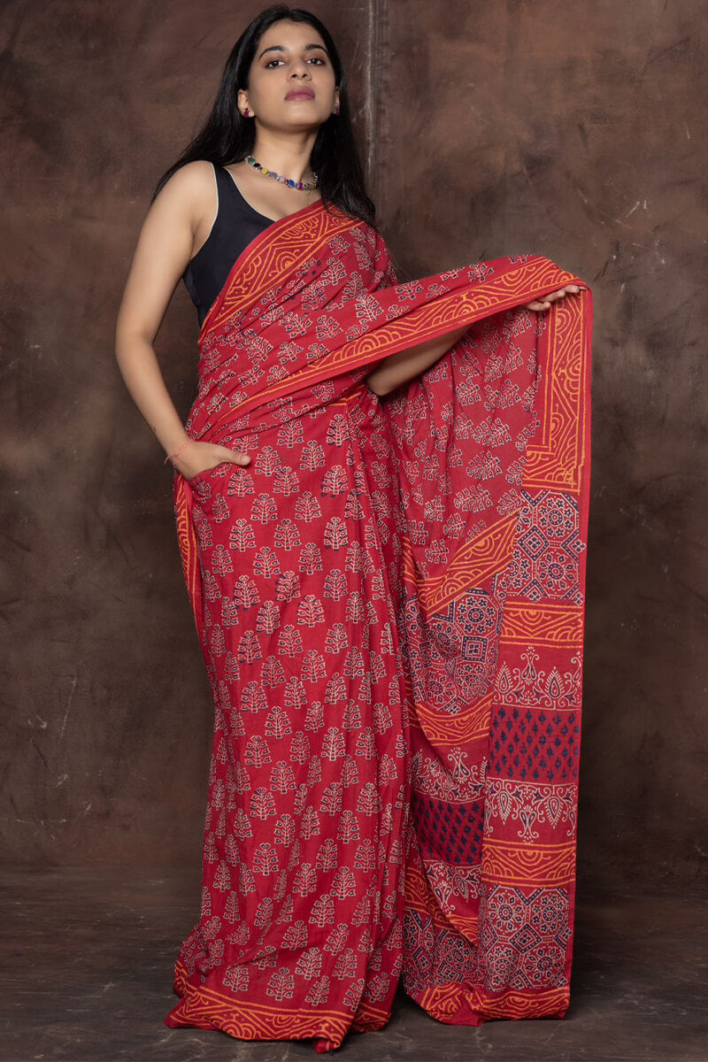 Lovely 1 Minute Ready To Wear Maroon Mul Cotton Digital Printed Saree With Pocket