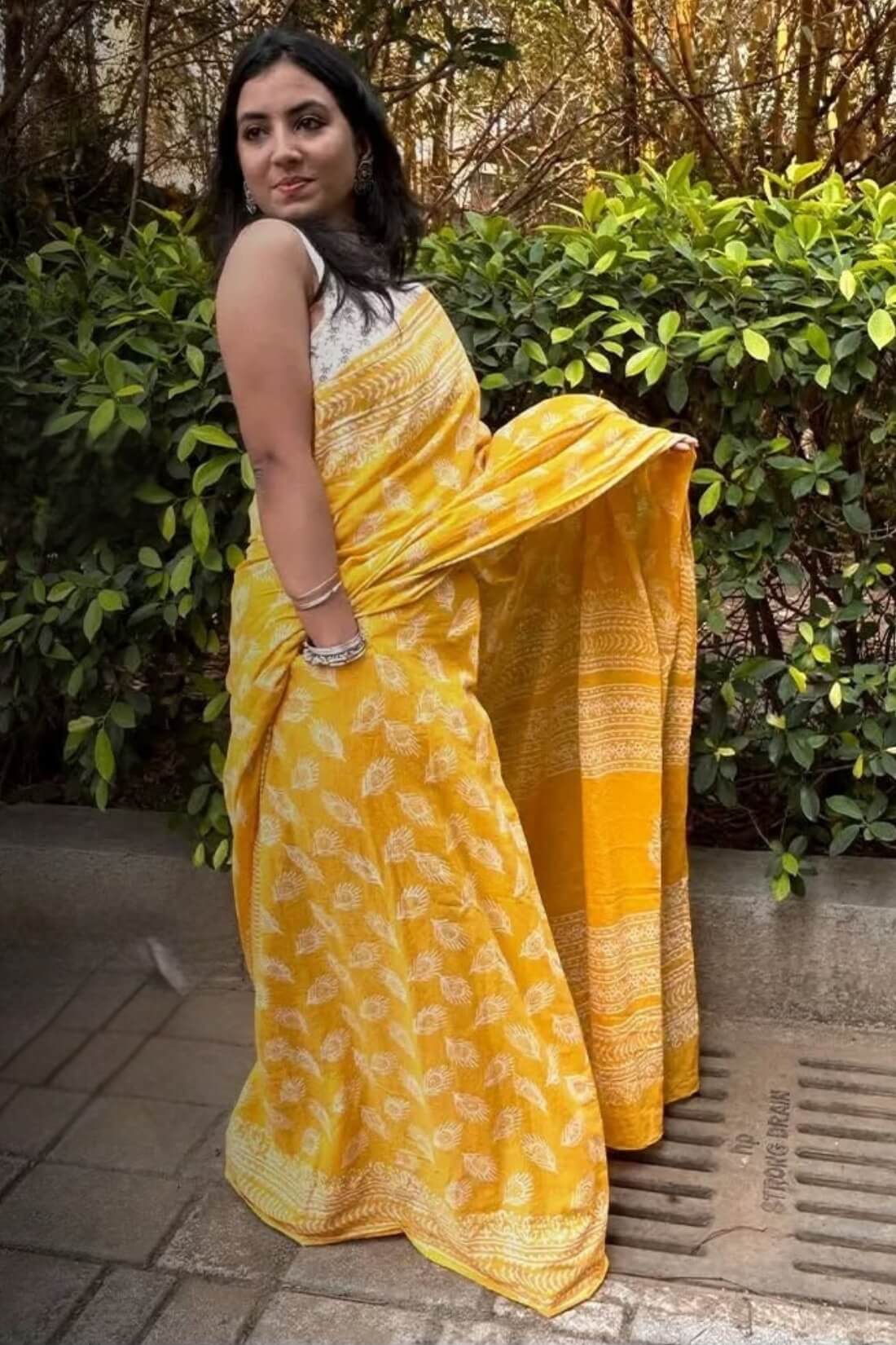 Effulgent 1 Minute Ready To Wear Yellow Mul Cotton Digital Printed Saree With Pocket