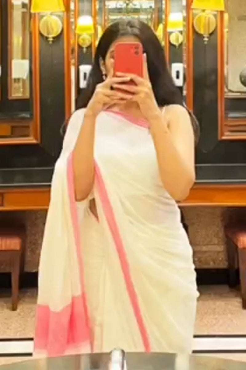 Magnificat 1 Minute Ready To Wear Off White Mul Cotton Digital Printed Saree With Pocket