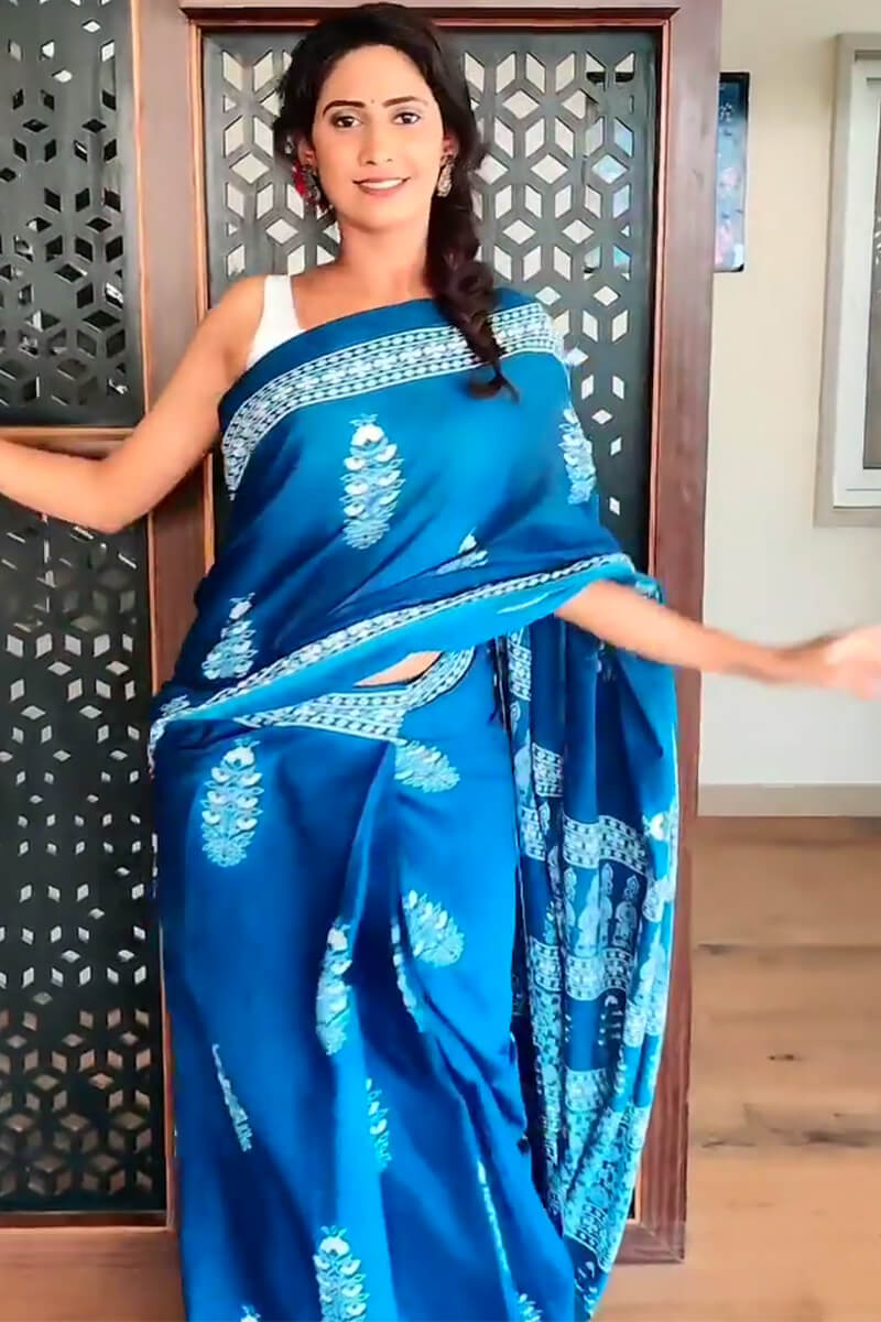 Dalliance 1 Minute Ready To Wear Blue Mul Cotton Digital Printed Saree With Pocket