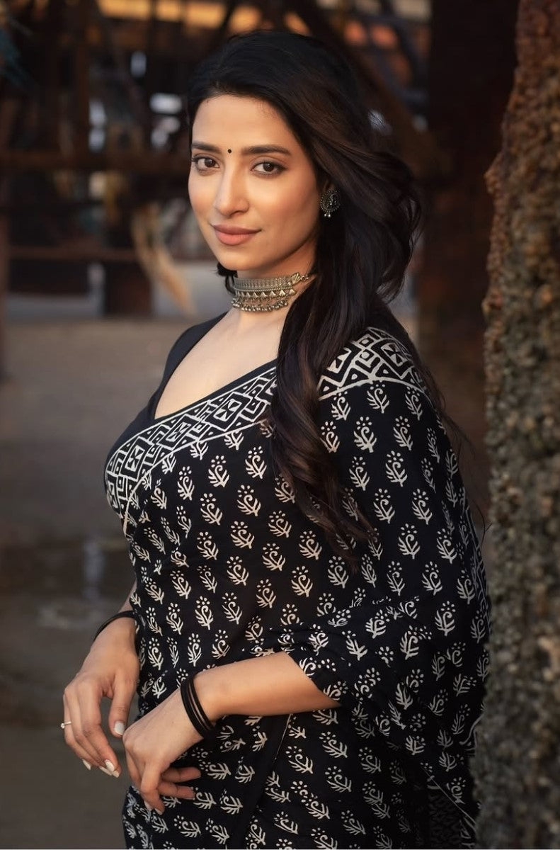 Piquant 1 Minute Ready To Wear Black Mul Cotton Digital Printed Saree