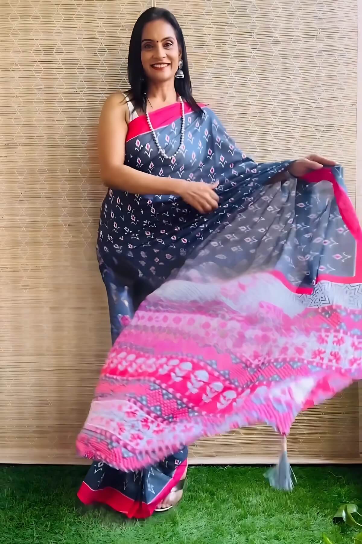 Eclat 1 Minute Ready To Wear Navy Blue Mul Cotton Digital Printed Saree