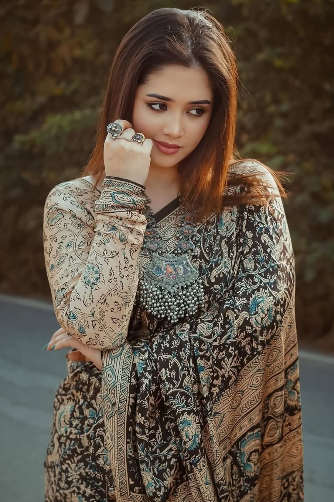 Glamorous Beige And Black 1 Minute Ready To Wear Digital Printed Crape Silk Saree