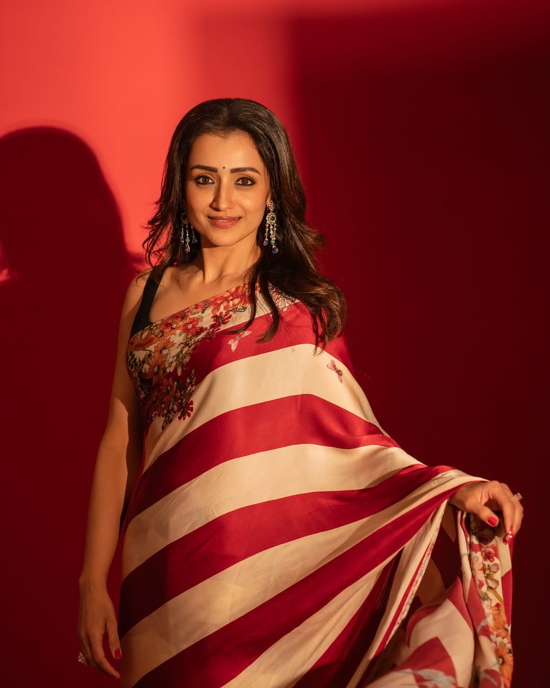 Splendorous Beige And Maroon 1 Minute Ready To Wear Digital Printed Crape Silk Saree