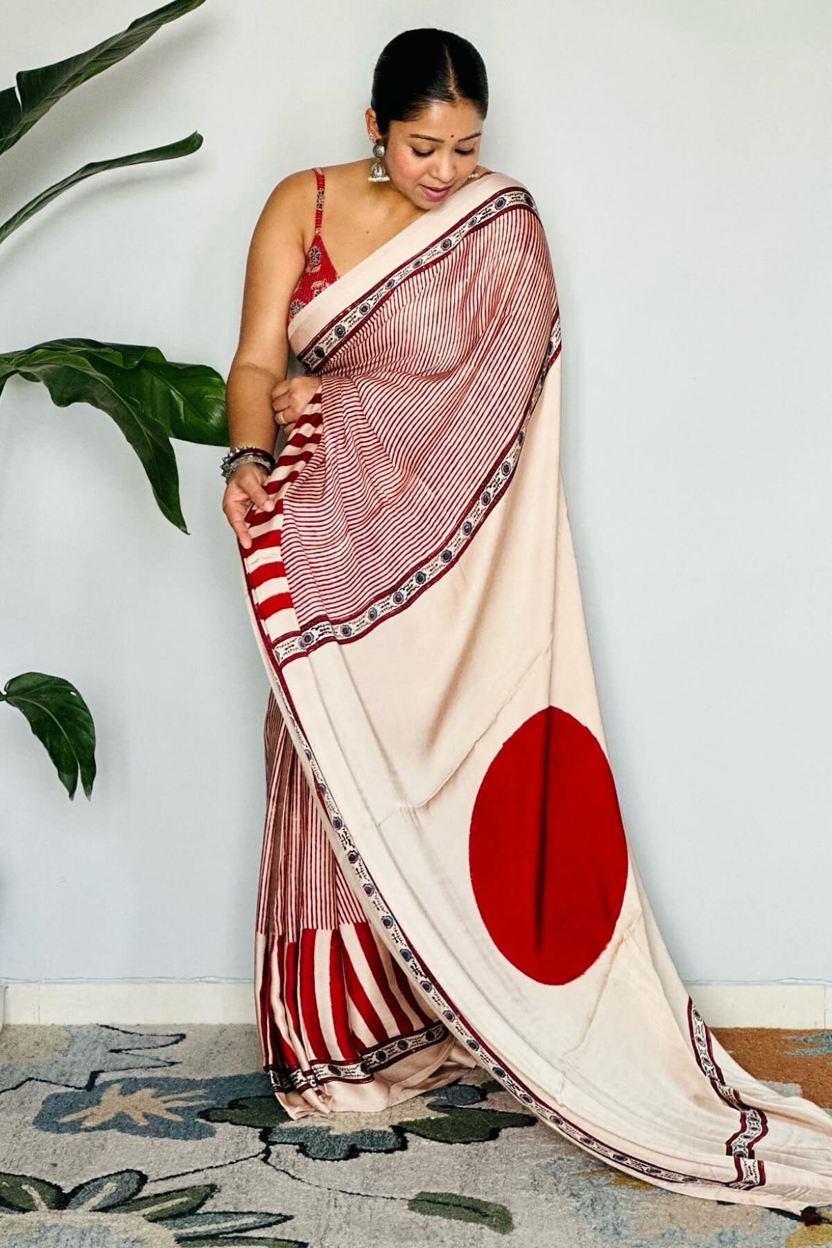 Profuse Beige And Maroon 1 Minute Ready To Wear Digital Printed Crape Silk Saree