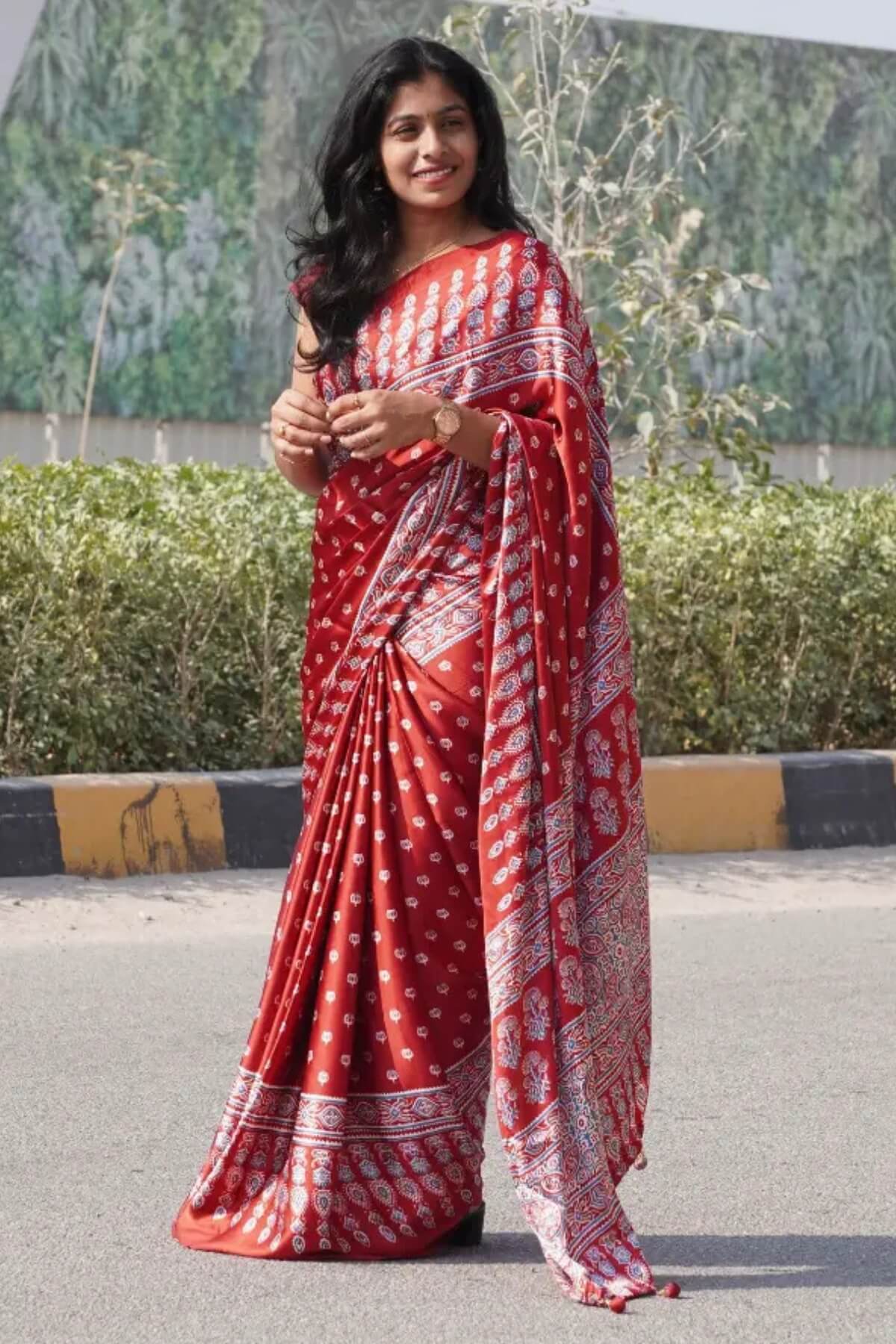 Glittering Maroon 1 Minute Ready To Wear Digital Printed Crape Silk Saree