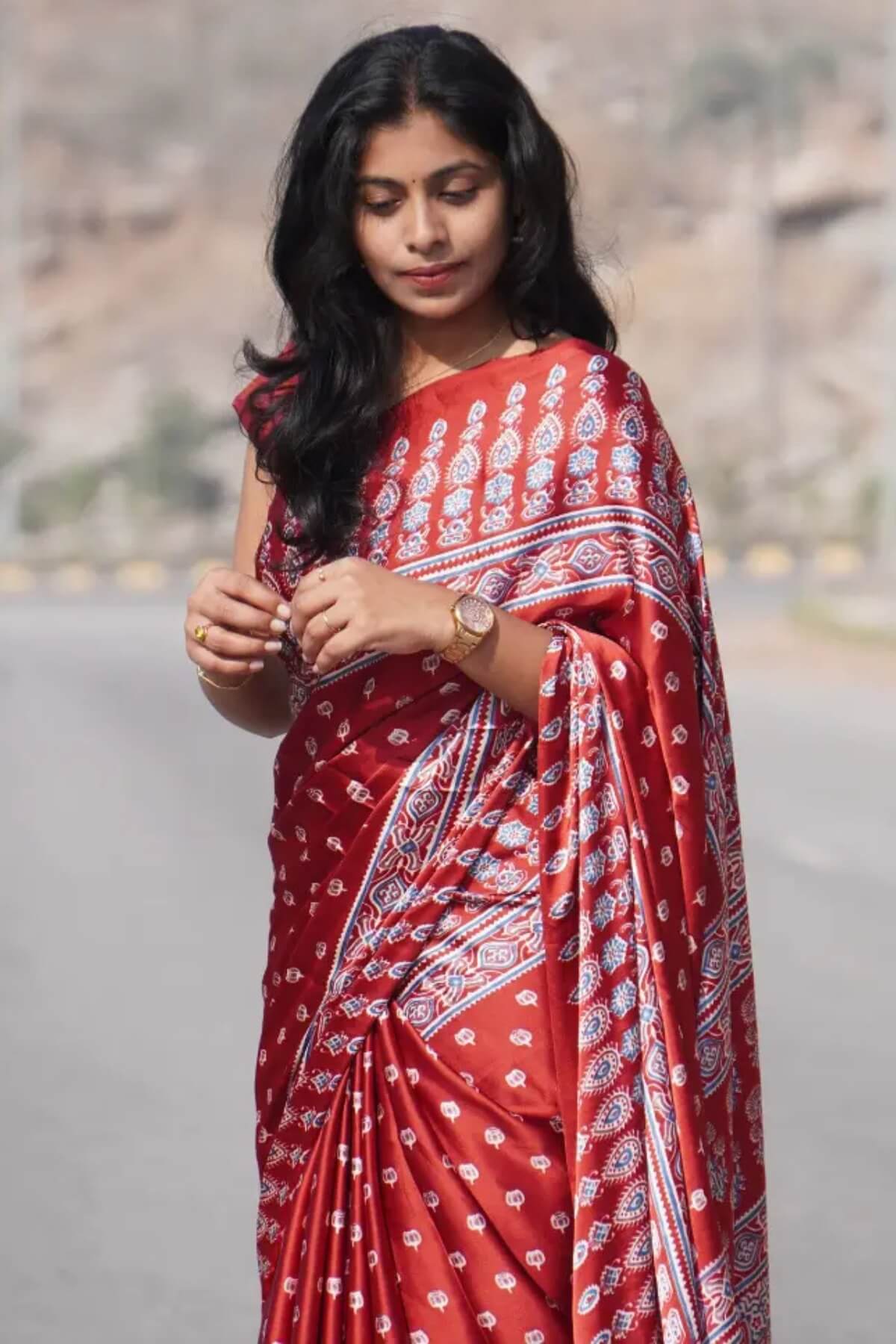 Glittering Maroon 1 Minute Ready To Wear Digital Printed Crape Silk Saree