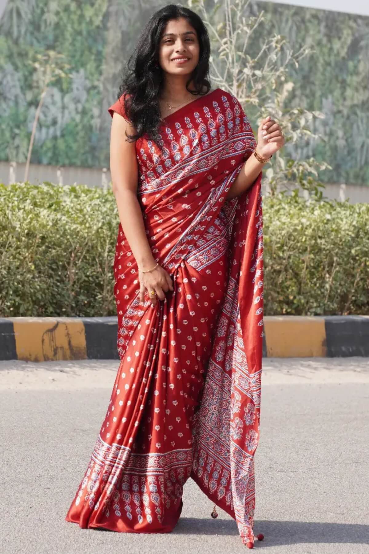 Glittering Maroon 1 Minute Ready To Wear Digital Printed Crape Silk Saree