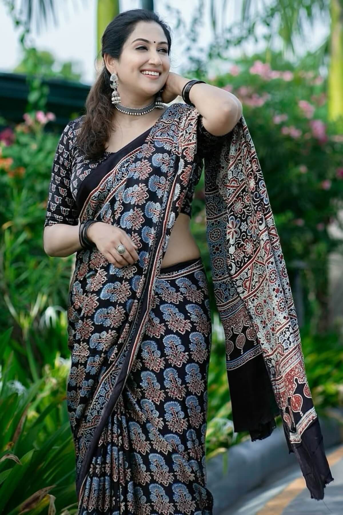 Exquisite Black 1 Minute Ready To Wear Digital Printed Crape Silk Saree