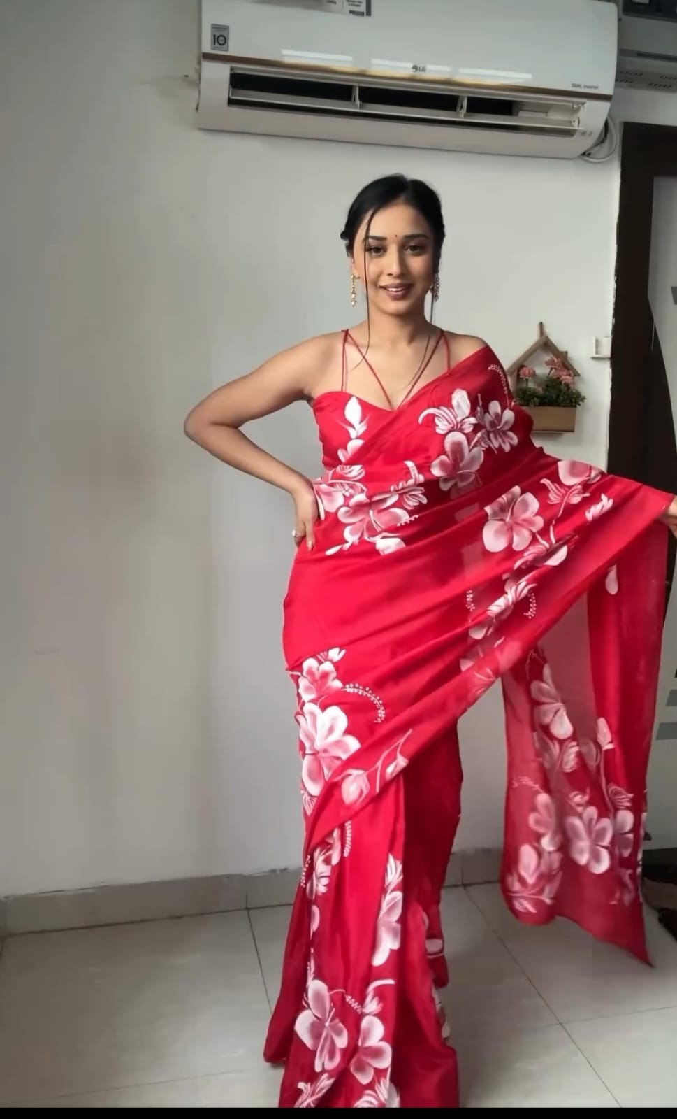 Hypnotic 1-Minute Ready To Wear Red Georgette Saree