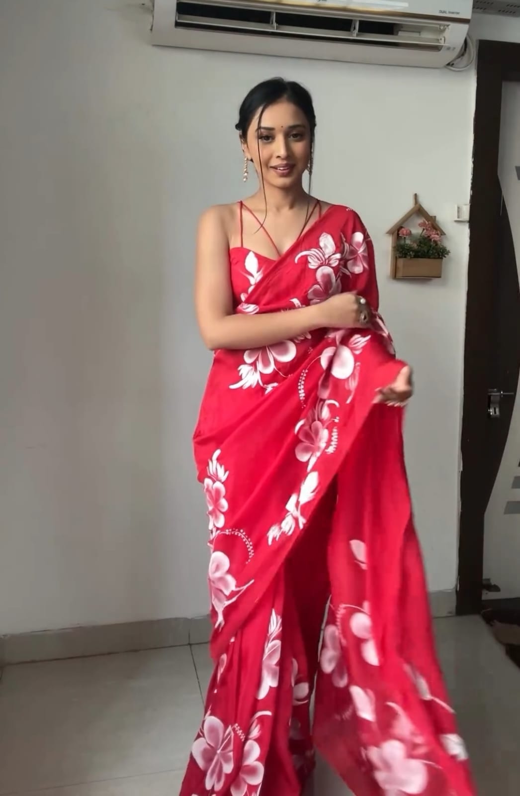 Hypnotic 1-Minute Ready To Wear Red Georgette Saree