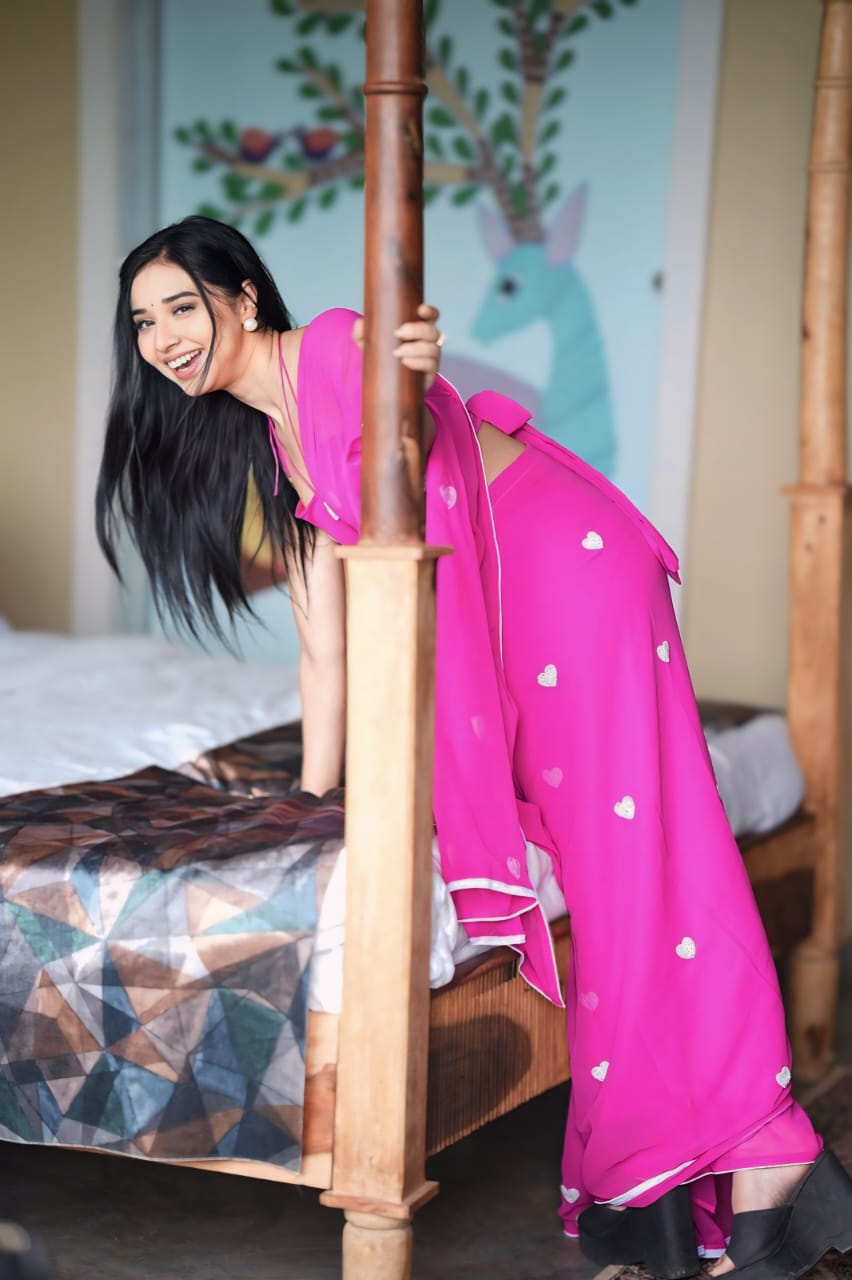 Prominent 1-Minute Ready To Wear Dark Pink Georgette Saree