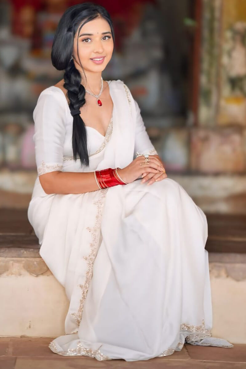 Ratatouille 1-Minute Ready To Wear White Satin Silk Saree