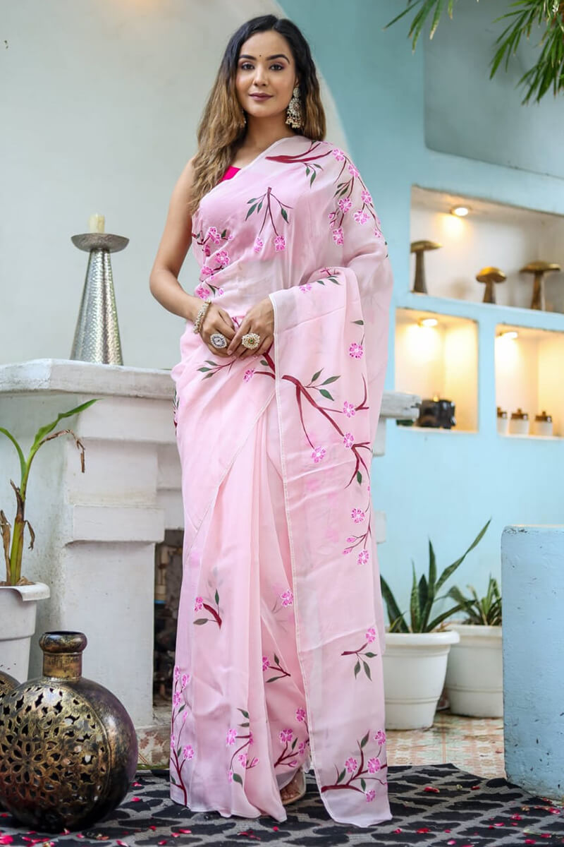 Alluring 1-Minute Ready To Wear Pink Georgette Saree