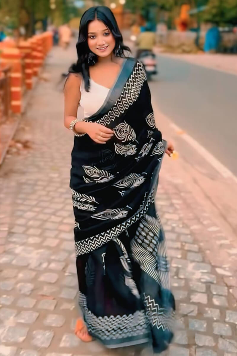 Proficient 1-Minute Ready To Wear Black Cotton Saree