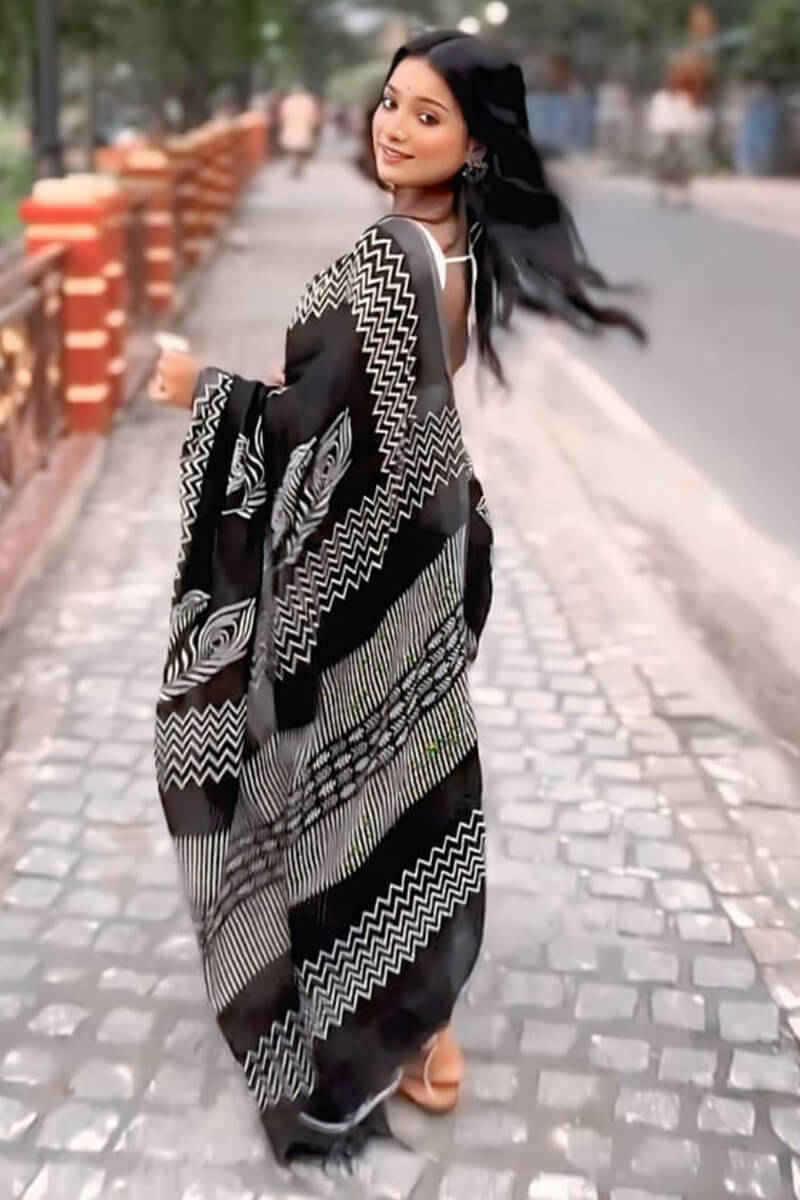 Proficient 1-Minute Ready To Wear Black Cotton Saree