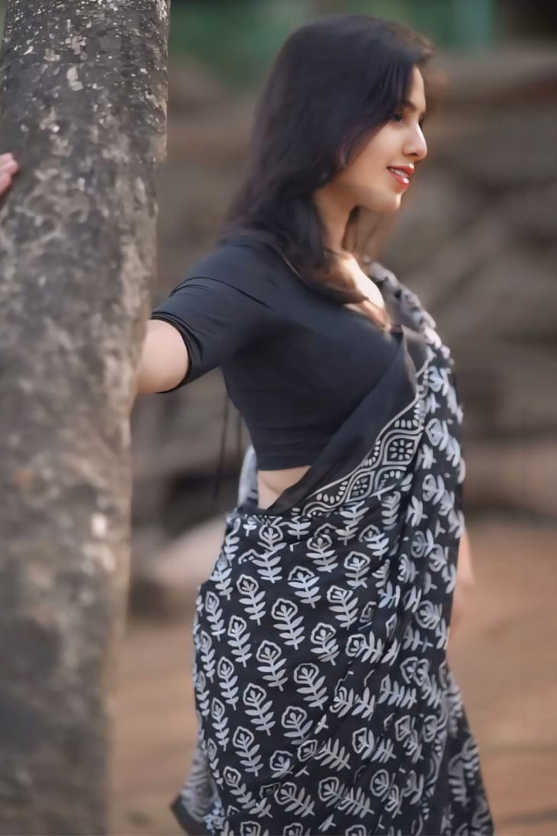 Fairytale 1-Minute Ready To Wear Black Cotton Saree