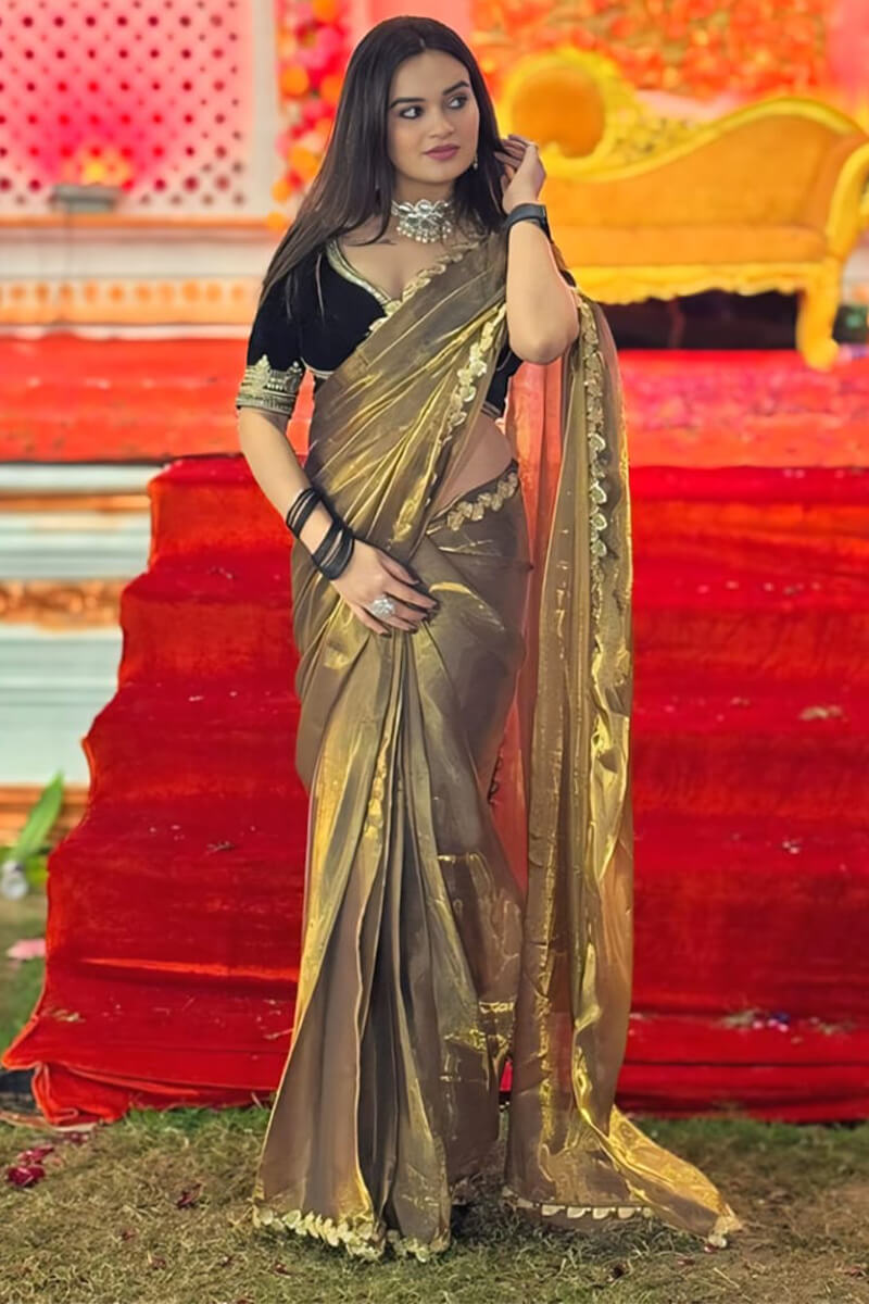 Jubilant Green Fancy Silk Saree With Exemplary Blouse Piece