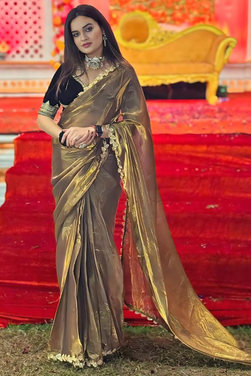 Jubilant Green Fancy Silk Saree With Exemplary Blouse Piece