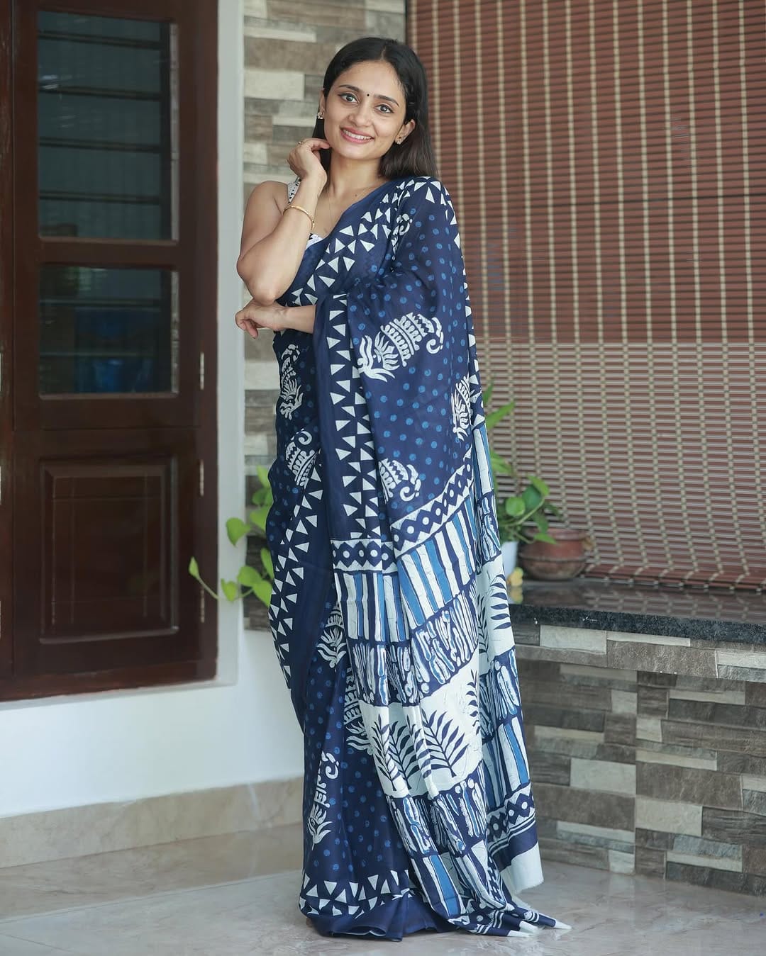 Sophisticated 1-Minute Ready To Wear Blue Cotton Saree