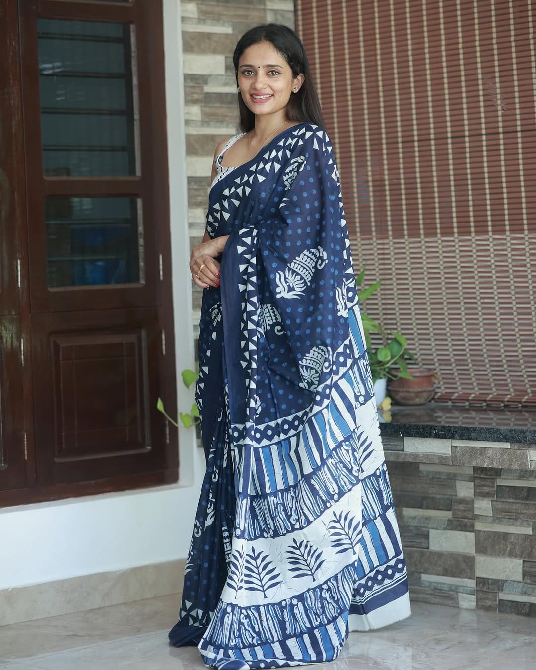 Sophisticated 1-Minute Ready To Wear Blue Cotton Saree
