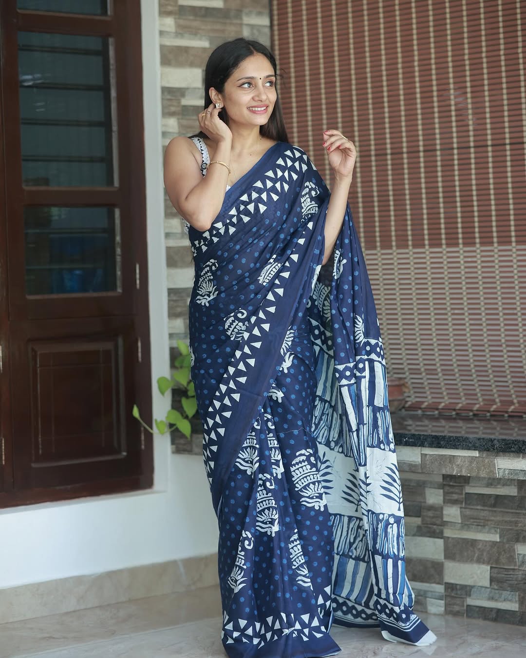 Sophisticated 1-Minute Ready To Wear Blue Cotton Saree