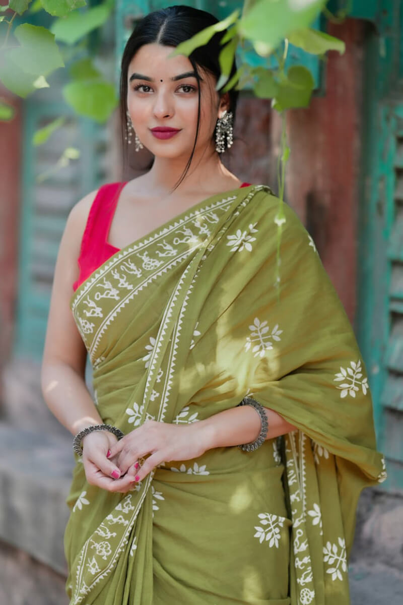 Inimitable 1 Minute Ready To Wear Green Mul Cotton Digital Printed Saree With Pocket