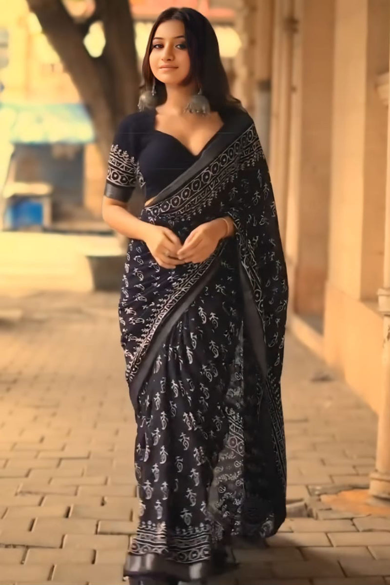 Splendorous 1-Minute Ready To Wear Black Cotton Saree